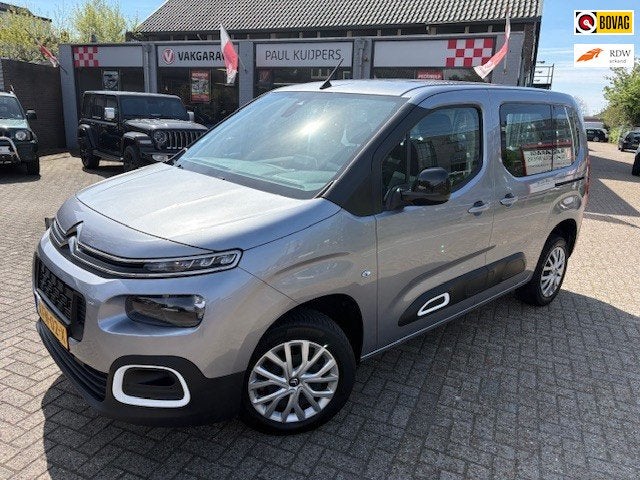 Citroen BERLINGO 1.2 PureTech 110pk *navi + parkeersensor +, Auto's, Citroën, Voorwielaandrijving, Gebruikt, 1199 cc, Handgeschakeld