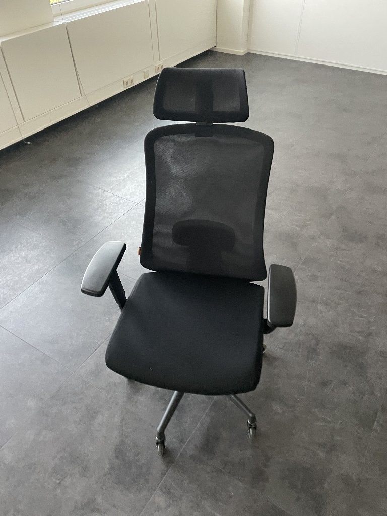 Ergonomische bureaustoel, Ophalen, Gebruikt, Zwart, Bureaustoel
