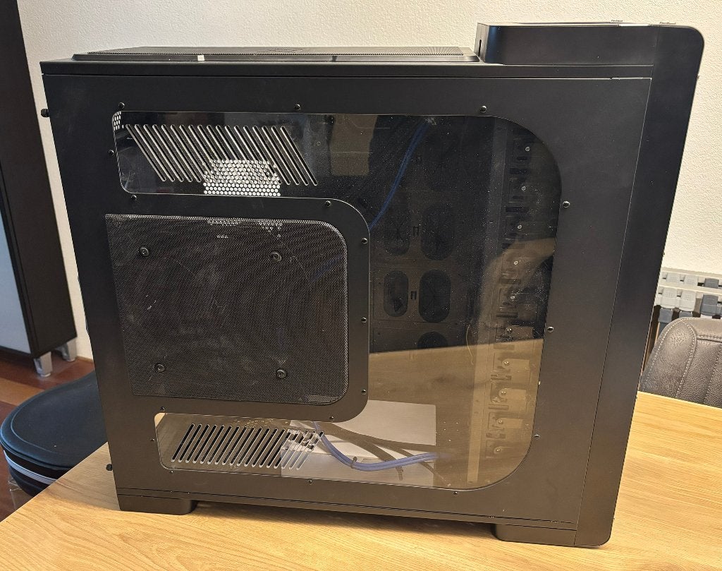 PC Case Xigmatek Elysium, Computers en Software, Computerbehuizingen, Gebruikt, Ophalen