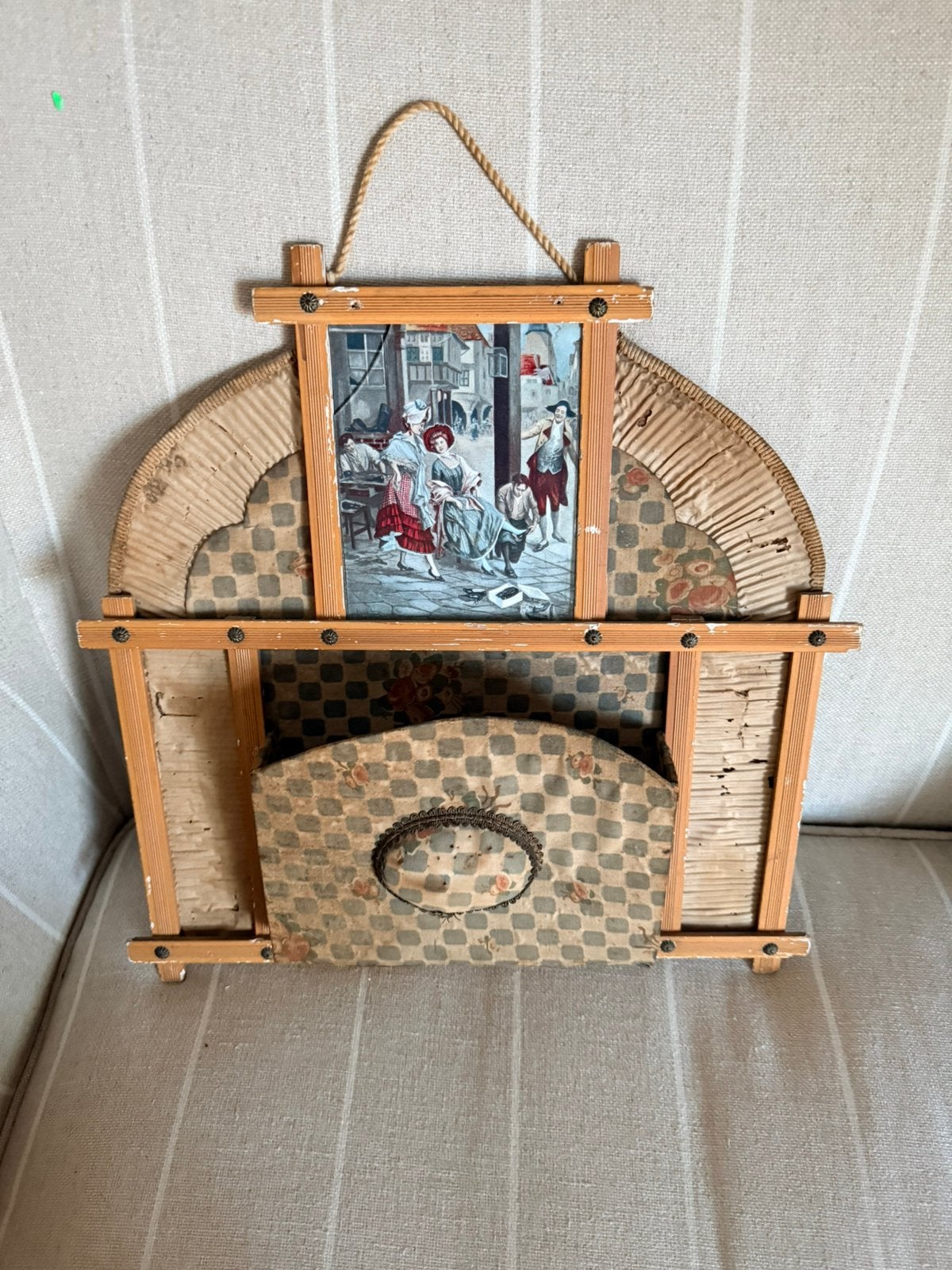 Victoriaans antiek wand houdertje voor snuisterijrn, Ophalen, Gebruikt, Art deco, Postvak