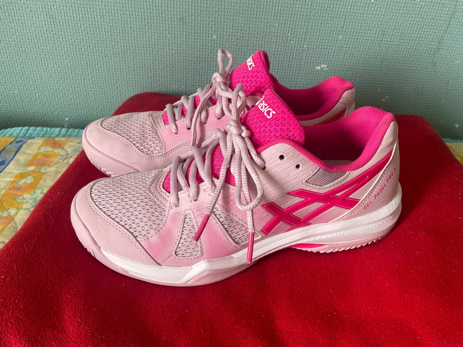 Asics Gel Padel Pro 5 Dames Padel Schoenen Roze - Maat 40, Sport en Fitness, Ophalen of Verzenden, Zo goed als nieuw, Padelschoenen