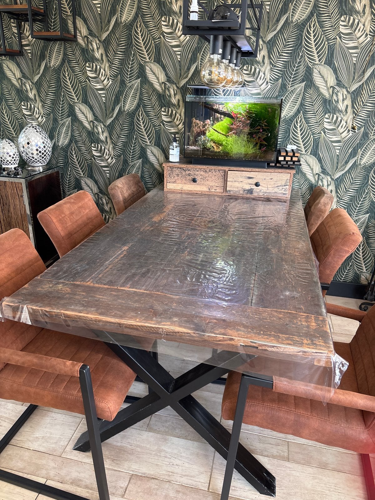 Robuuste houten tafel met stalen poten (94x80x184 cm), Huis en Inrichting, Tafels | Eettafels, Ophalen, Gebruikt, 50 tot 100 cm