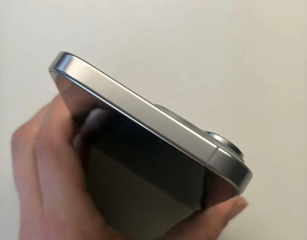 iPhone 16 Pro Max, Zonder simlock, Zonder abonnement, Zilver, Ophalen