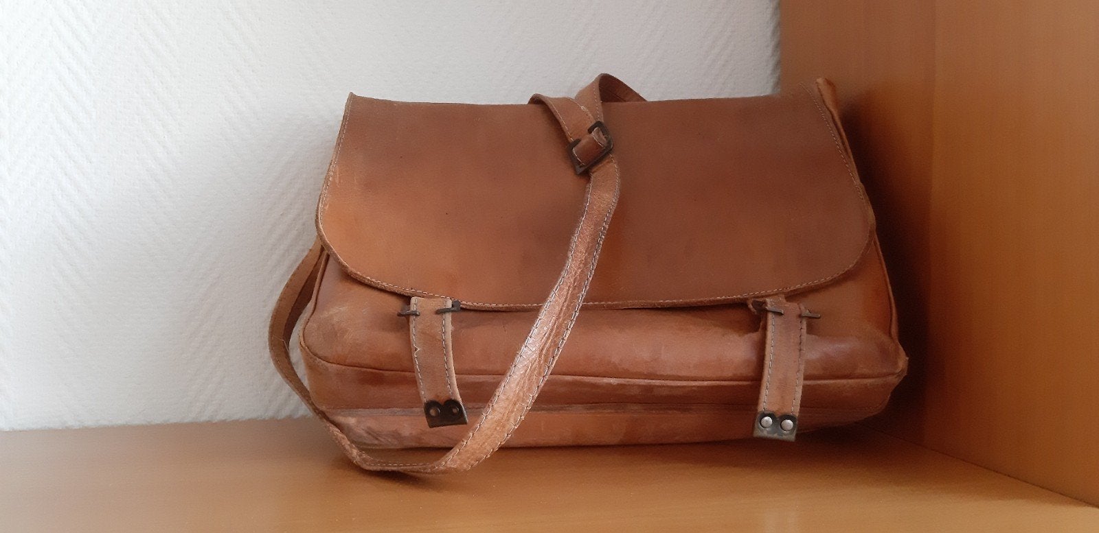 Schooltas, Kantoortas, Schoudertas. Leer. H30 x B37 x D12 cm, Sieraden, Tassen en Uiterlijk, Tassen | Schooltassen, Bruin, Overige typen