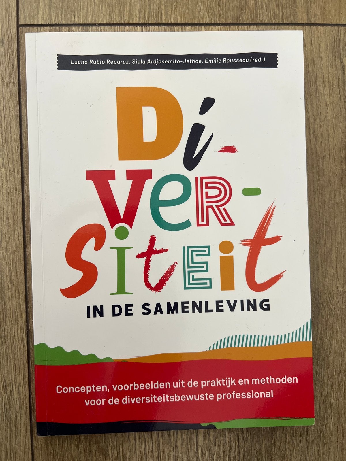 Diversiteit in de Samenleving - Studieboek, Ophalen of Verzenden, Gamma, Zo goed als nieuw, HBO