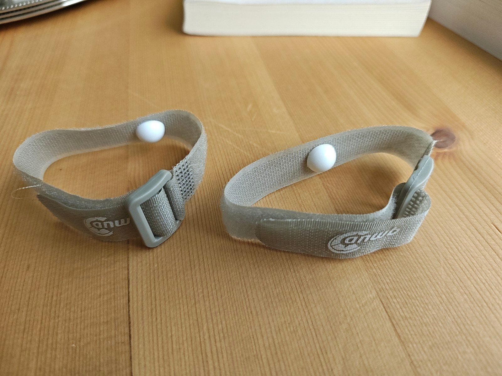 2 ANWB armbandjes tegen wagenziekte, Ophalen of Verzenden