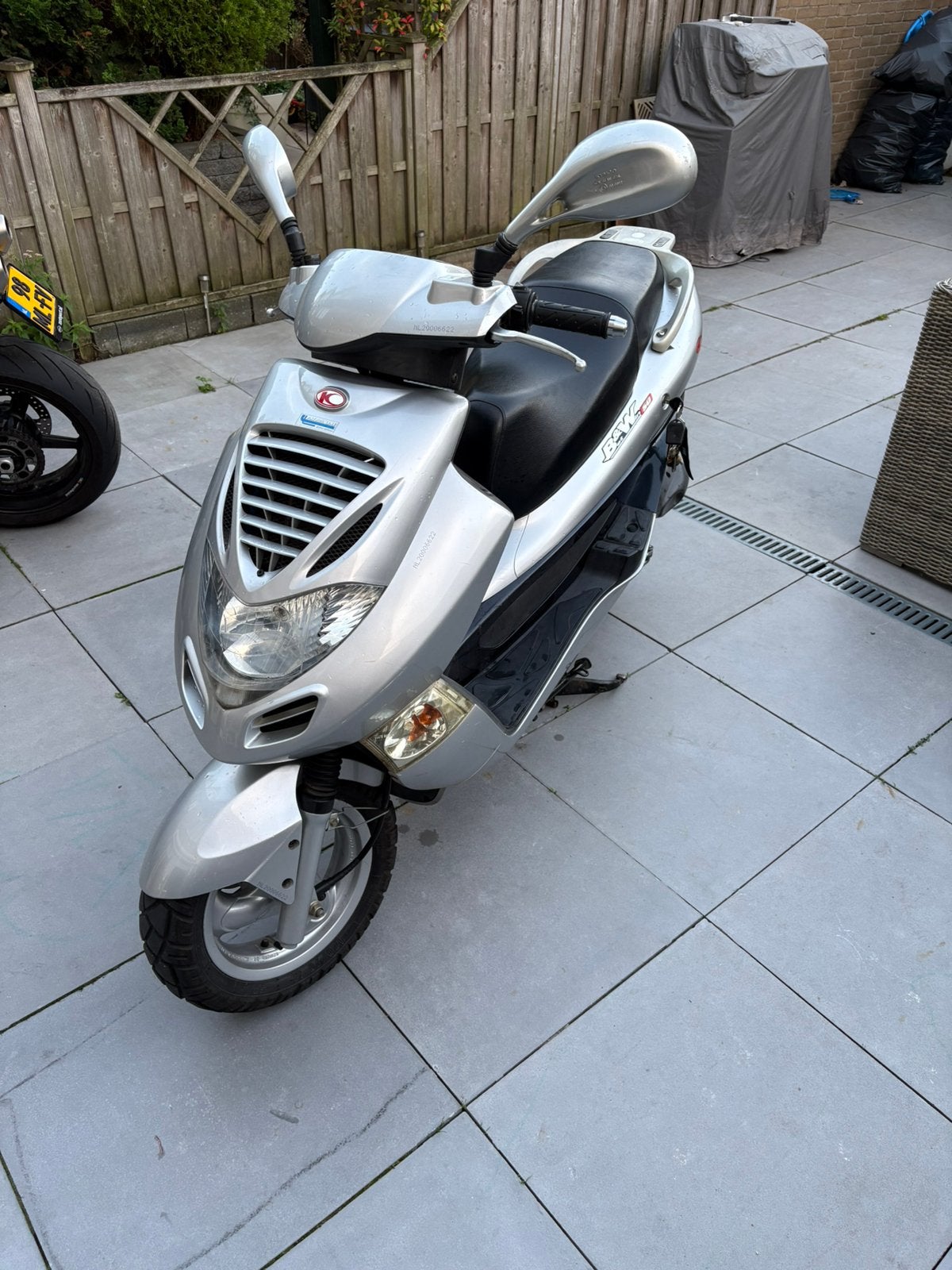 Kymco bet en win 2 takt watergekoeld ook teruil, Fietsen en Brommers, Ophalen, Zo goed als nieuw, Benzine, Overige modellen