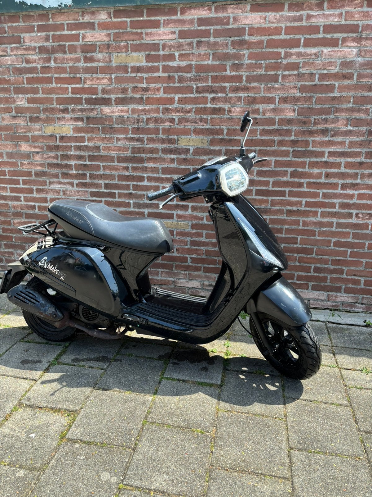 Marengo Fly scooter - Zwart - Geel kenteken, Fietsen en Brommers, Ophalen, Gebruikt, Maximaal 45 km/u, Benzine