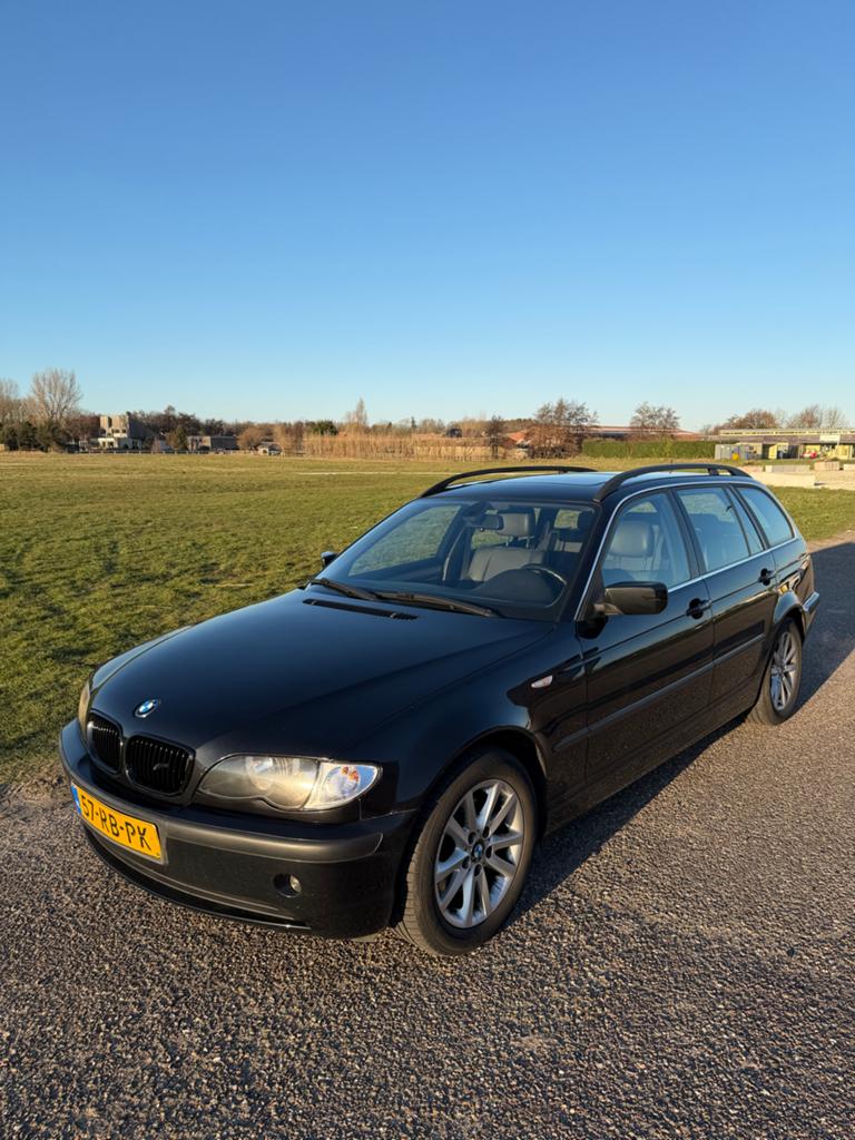 BMW 3-Serie 2.2 I 320 Touring 2005 Zwart, Auto's, BMW, Particulier, 3-Serie, Benzine, E, Stationwagon, Handgeschakeld, Origineel Nederlands