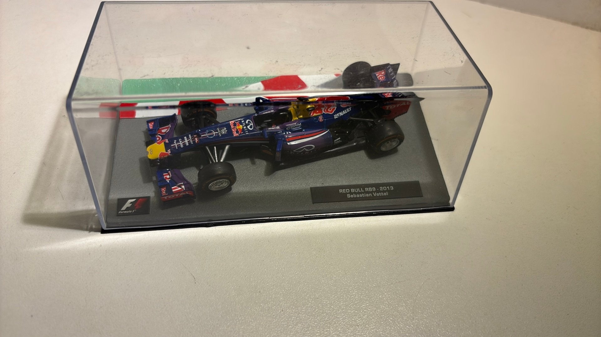 F1 red bull rb9 Sebastian vettel 2013 atlas 1.43, Ophalen of Verzenden, A, A, A