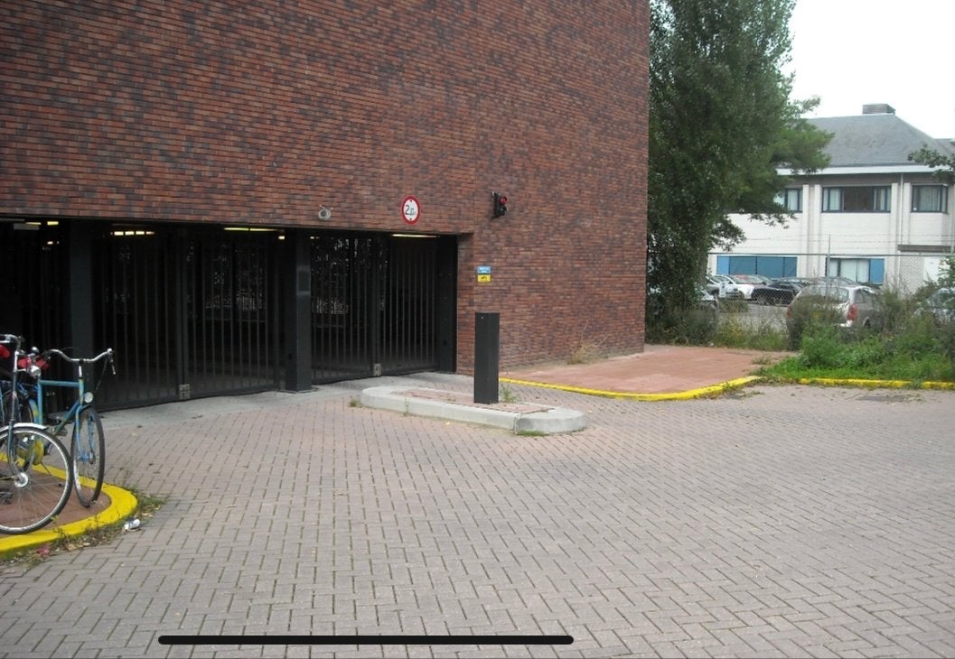 Overdekte parkeerplaats Merwede/Europaplein - Max Utrecht, Huizen en Kamers, Utrecht