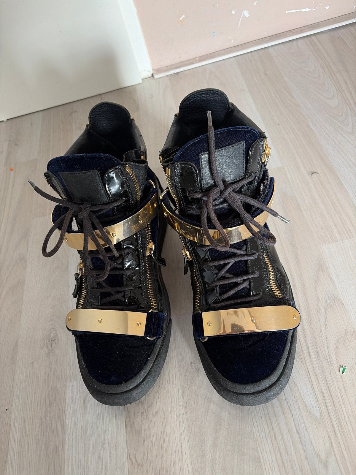Giuseppe Zanotti Hightop Sneakers met dubbele bandjes Maat43, Ophalen of Verzenden, Gedragen, Zwart, Sneakers of Gympen