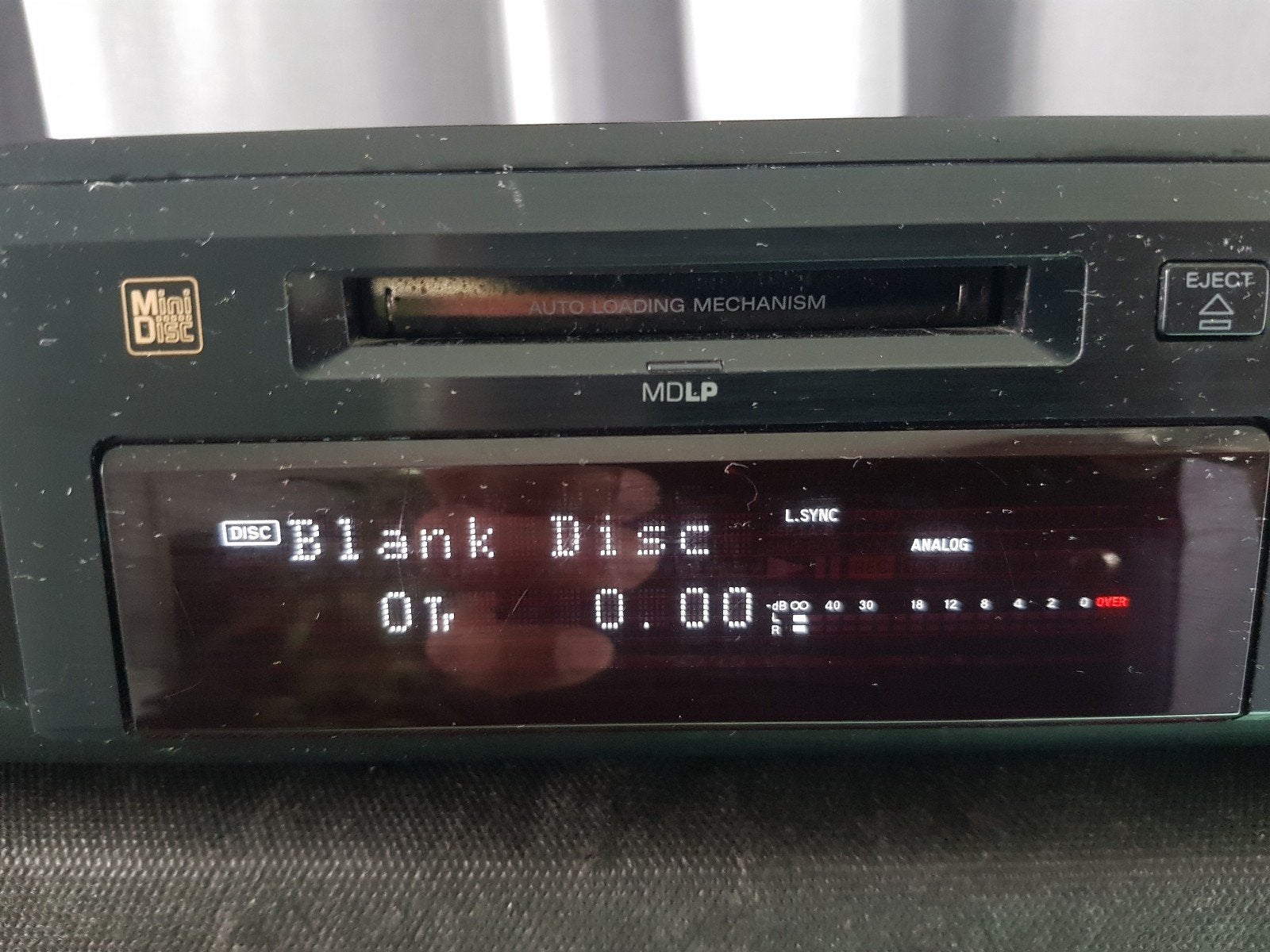 Sony minidisc mds-je640 met afstandsbediening, Verzenden