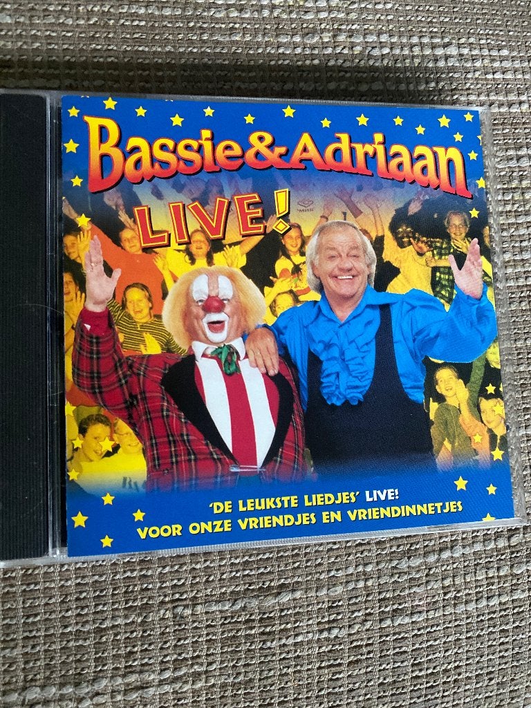 Bassie & Adriaan Live! CD - De Leukste Liedjes, Inclusief boekje, Tot 2 jaar, Ophalen of Verzenden, Zo goed als nieuw