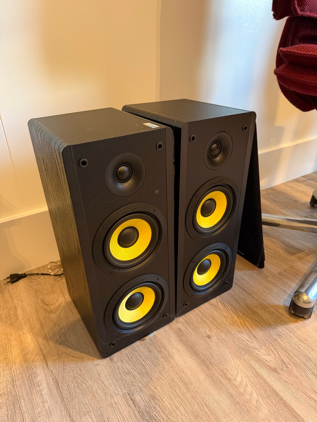 Thonet & Vander Hoch BT Speakers - 70W Bluetooth, Overige merken, Gebruikt, Ophalen of Verzenden, 60 tot 120 watt