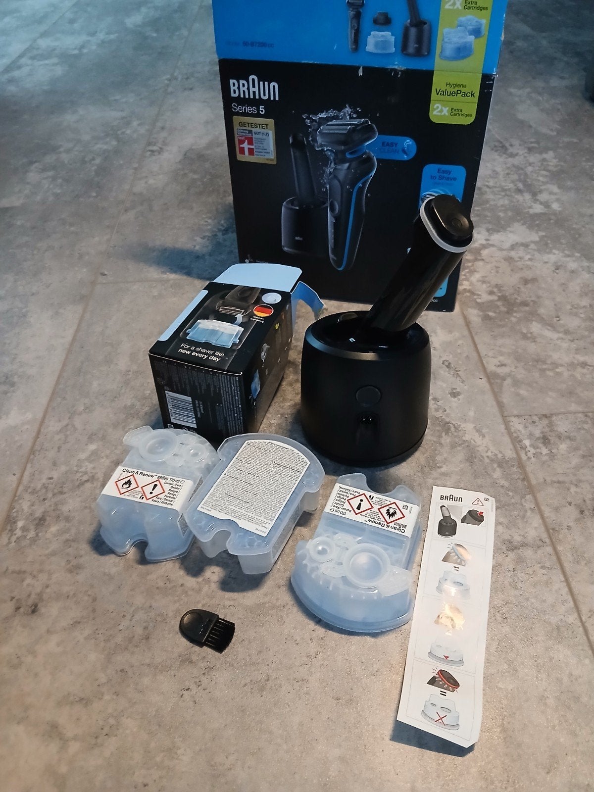 Braun Series 5 reinigingsstation + 3x reinigingscartridges, Ophalen of Verzenden, Nieuw