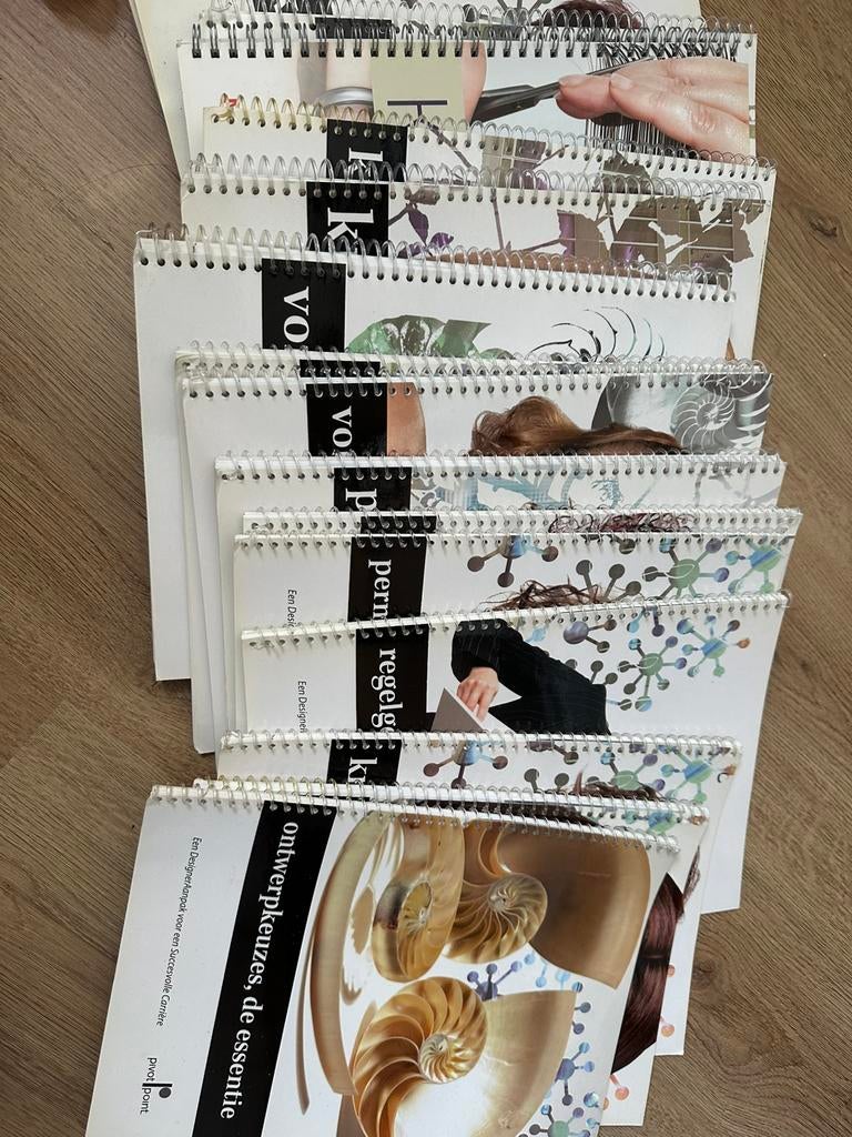 Kappers opleiding boeken rollers standaard blondeerkap etc, Diversen, Schoolbenodigdheden, Verzenden