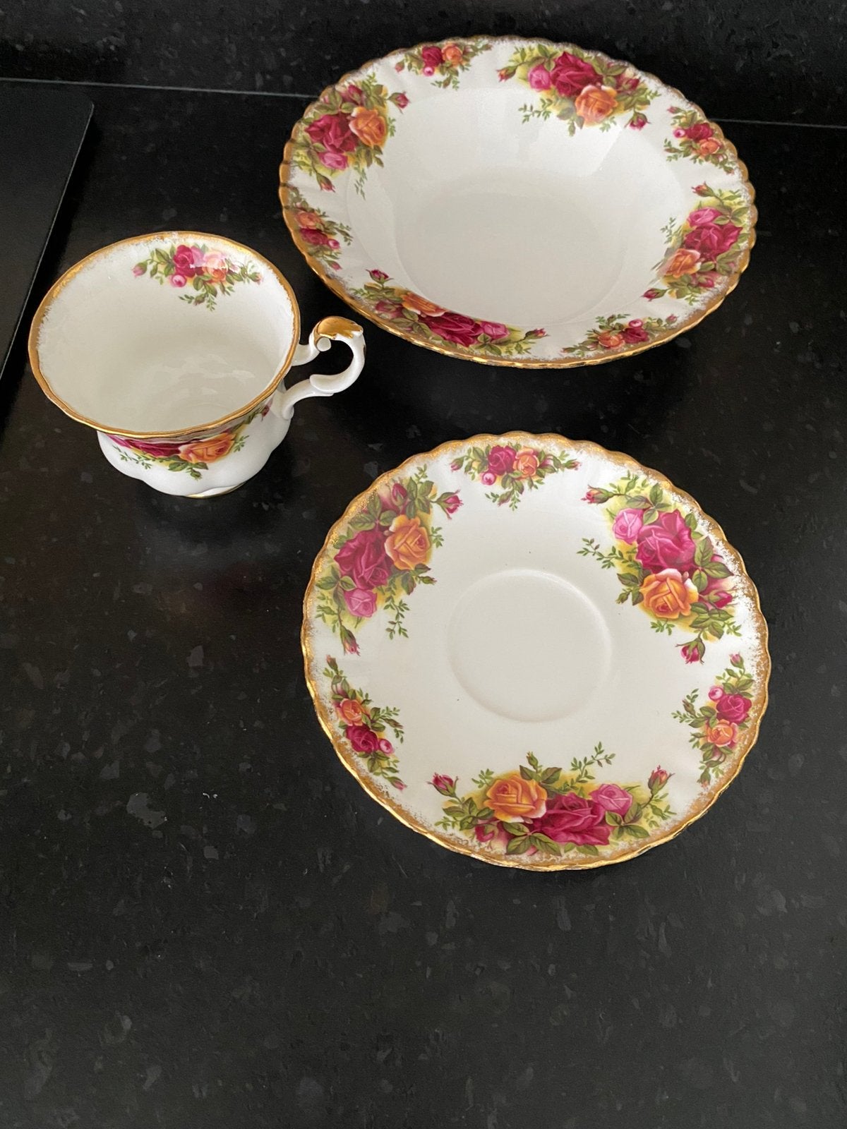 Royal Albert, Gebruikt, Ophalen of Verzenden, Overige stijlen, Kop(pen) en/of Schotel(s)