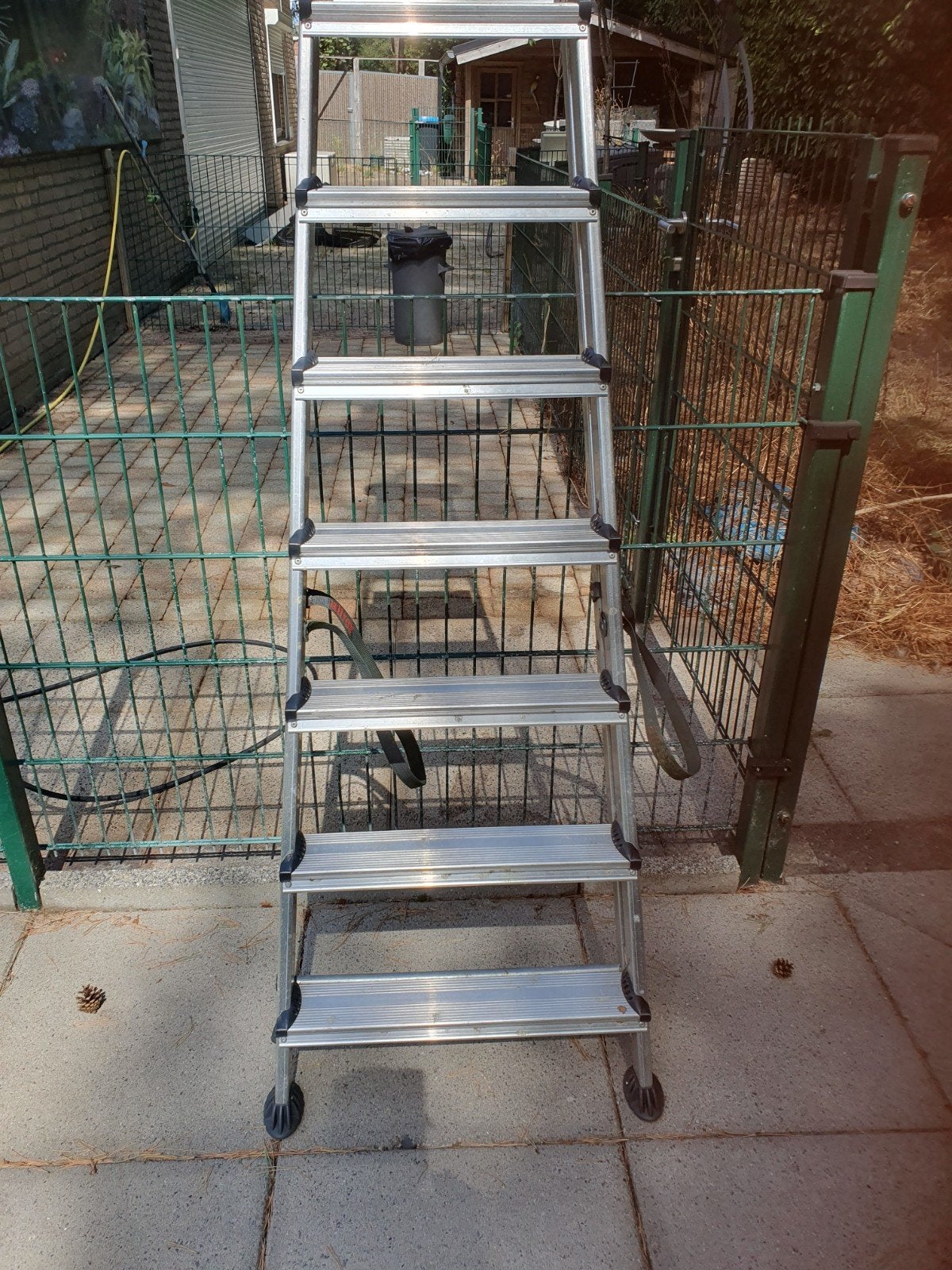 Mooie Stevige Altrex trap, Doe-het-zelf en Verbouw, Ladders en Trappen, Ophalen, Zo goed als nieuw