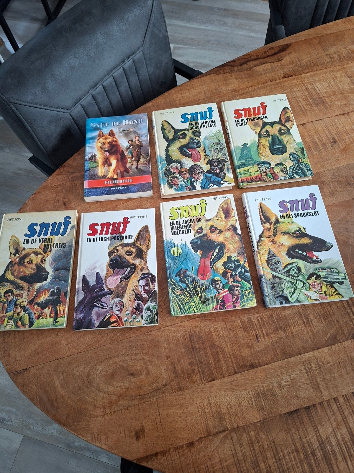 7 Snuf de Hond boeken - Uren leesplezier!, Boeken, Ophalen of Verzenden, Gelezen, Piet Prins