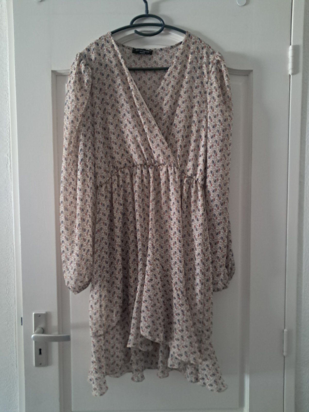 in vogue jurk maat L ibiza stijl, Verzenden, Zo goed als nieuw, Maat 38/40 (M), Onder de knie