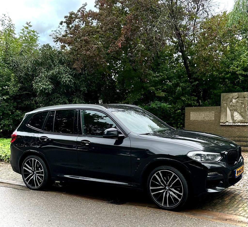 BMW X3 Xdrive30i 252pk Aut 2020 Zwart, 1998 cc, Zwart, 4 cilinders, 2000 kg