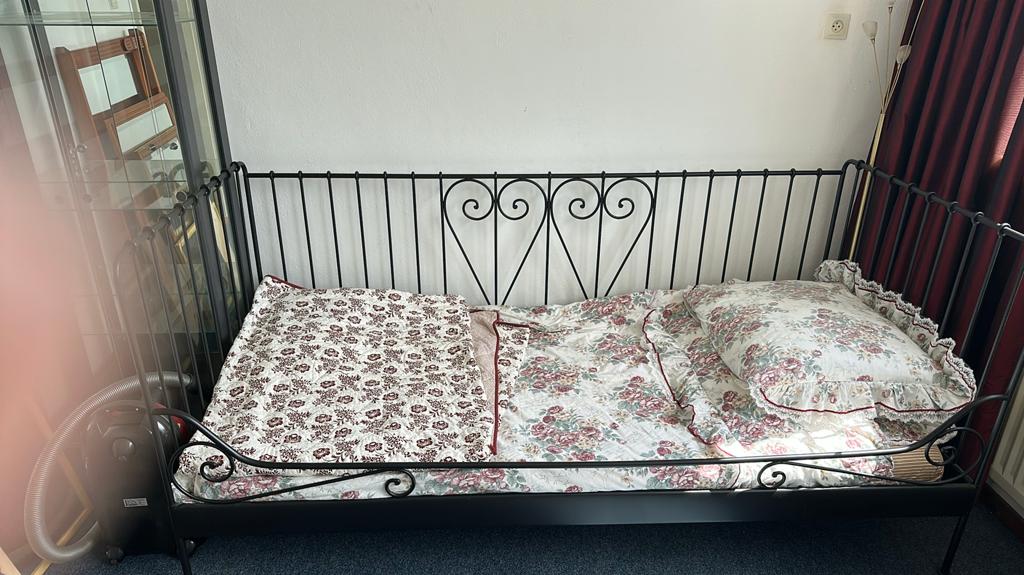 Te koop; mooi zwart meisjes bed, Ophalen, 90 cm, Eenpersoons, Zwart