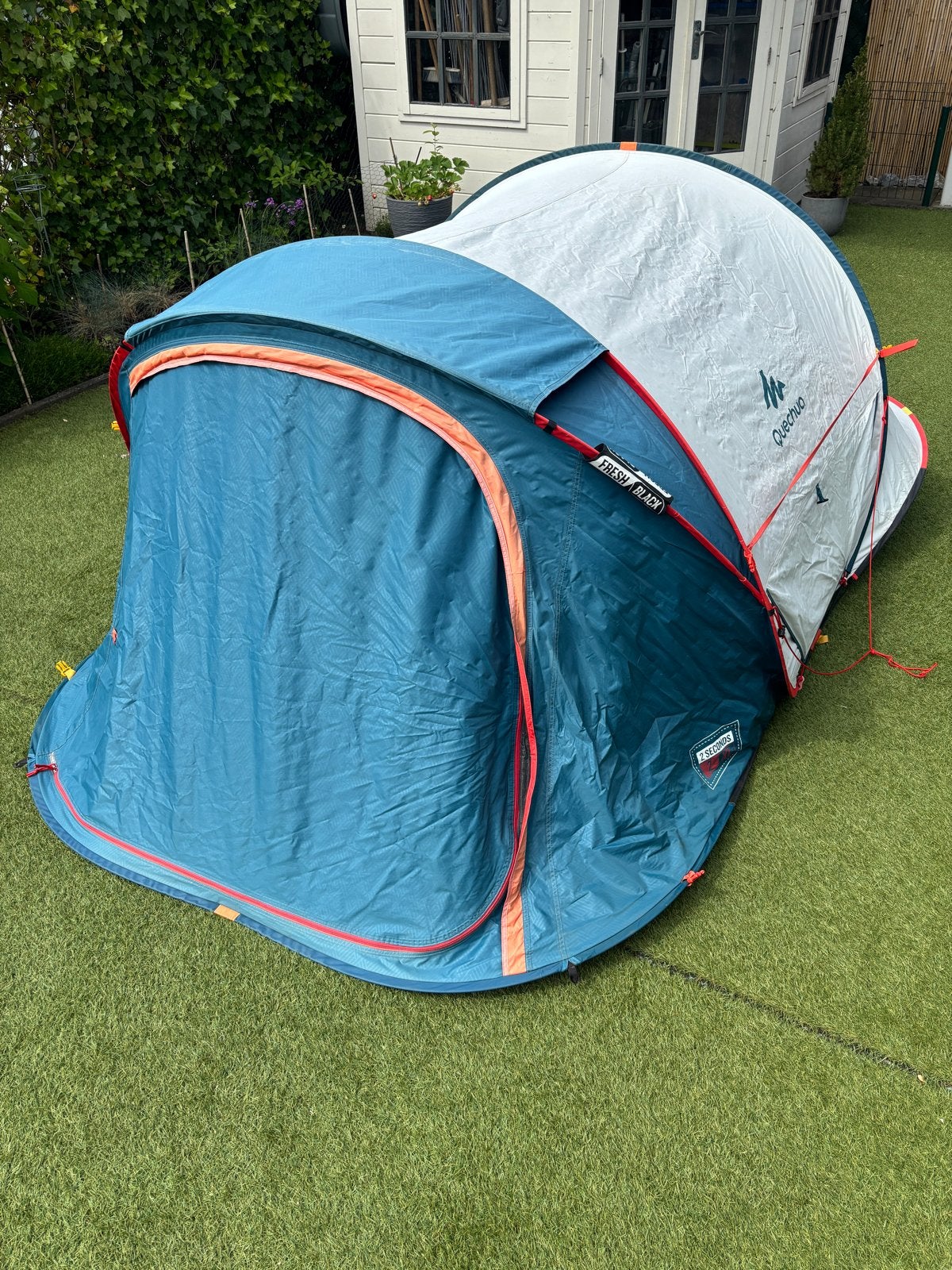 Quechua 2 Seconds 2 XL Fresh & Black pop-up tent, Caravans en Kamperen, Tenten, Ophalen, Gebruikt, Tot en met 2