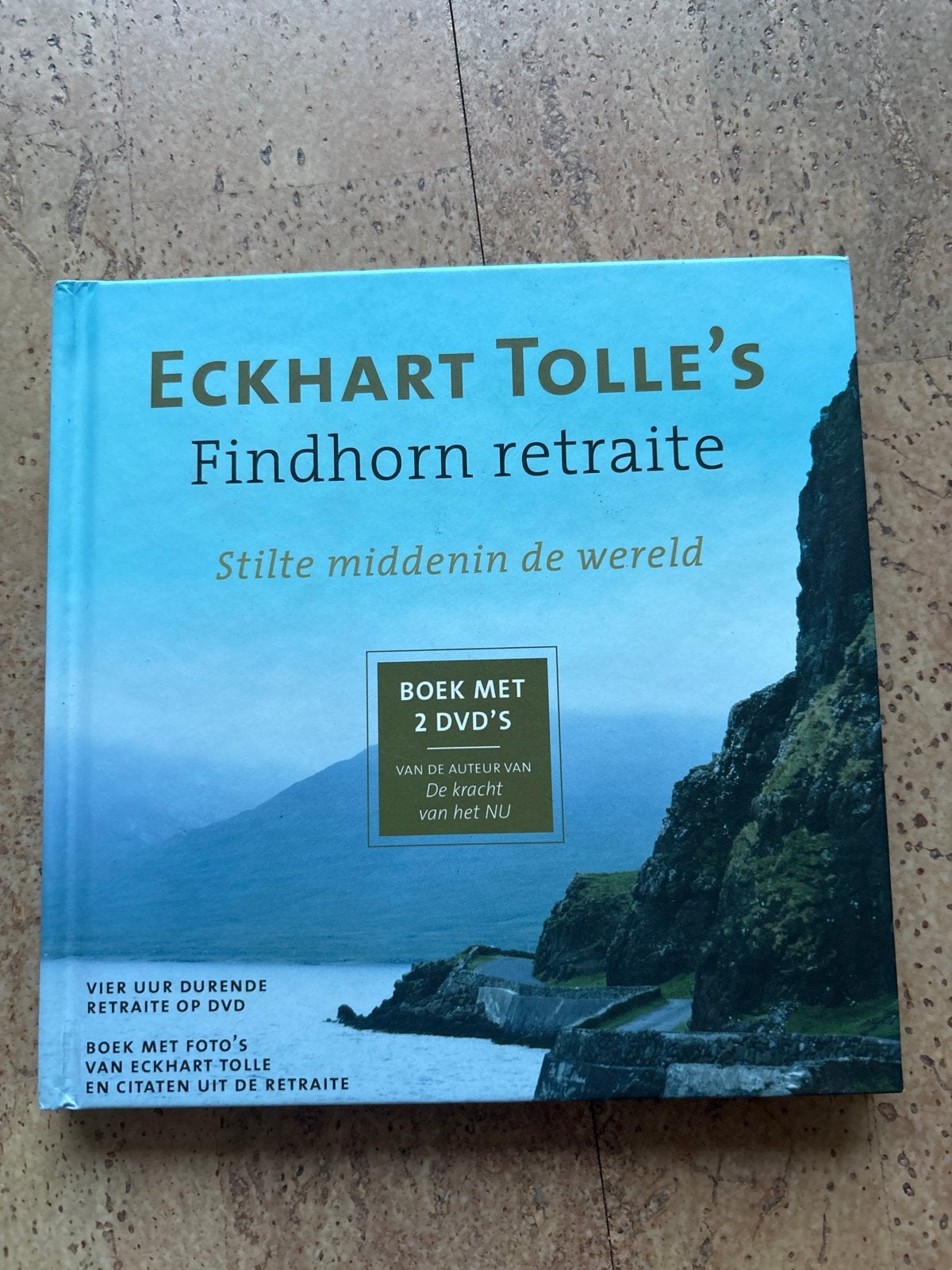 Eckhart Tolle's Findhorn retraite - Harde kaft, zo goed als, Ophalen of Verzenden, Zo goed als nieuw, Spiritualiteit algemeen