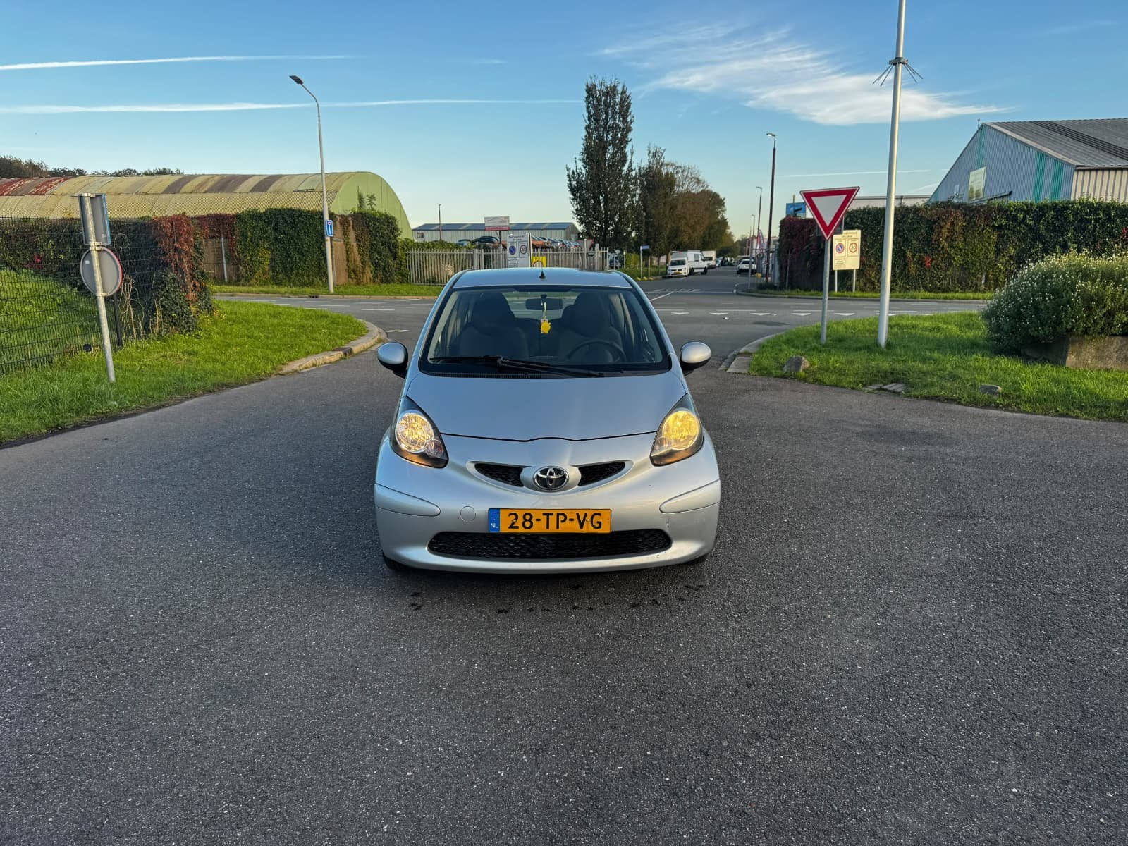 Toyota Aygo 1.0 12V Vvt-i 3DRS MMT 2007 Grijs, Airbags, 4 stoelen, 68 pk, Origineel Nederlands
