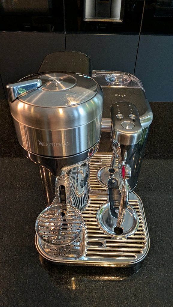 Nespresso Vertuo Creatista RVS (Stainless Steel) - ZGAN, Ophalen, Koffiepads en cups, Koffiemachine, Zo goed als nieuw
