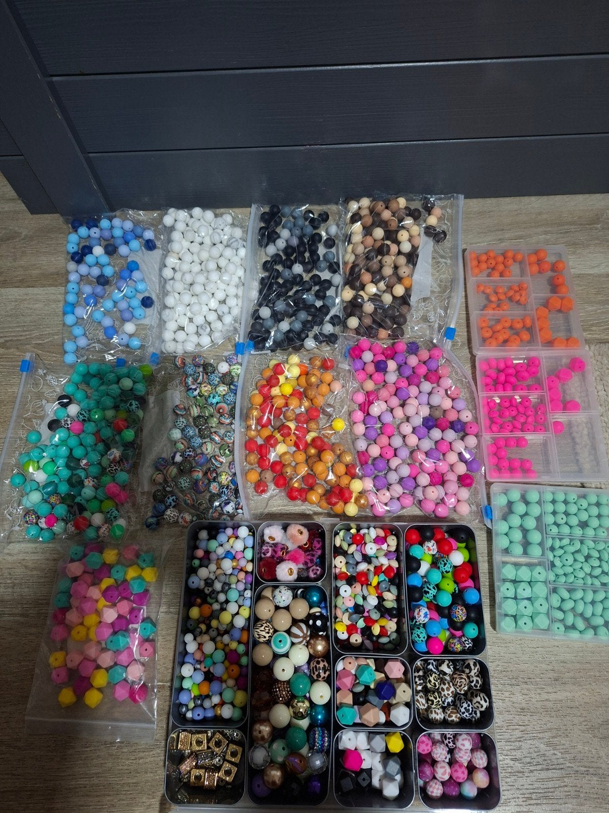 Grote Hobbypartij Kralen, Bedels, Siliconen Kralen, Ophalen of Verzenden, Kraal