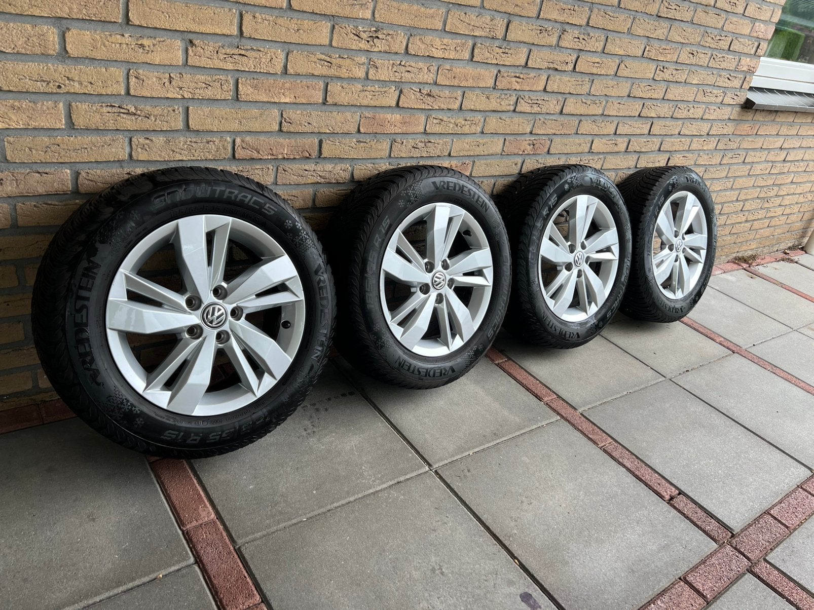 15 inch ORG VW polo velgen met winterbanden 5x100, Ophalen, 15 inch, Velg(en), 185 mm