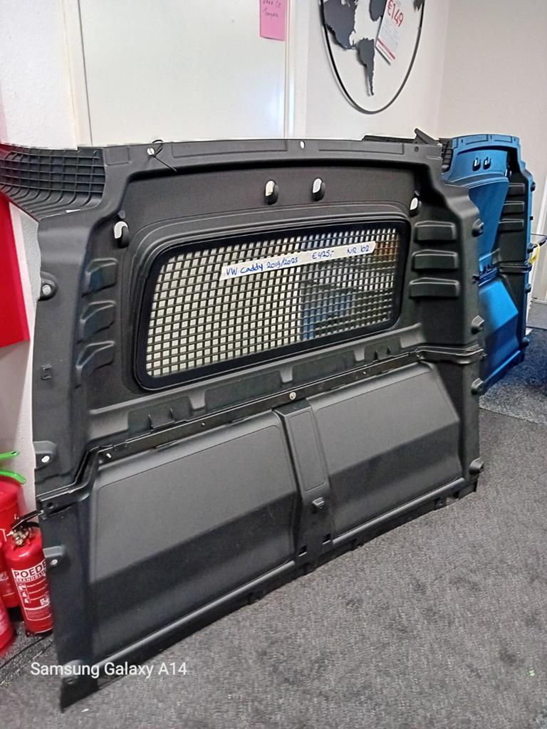 Nieuwe Tussenschotten met Raam voor Volkswagen Caddy 2026, Deur, Nieuw, Ophalen of Verzenden, Achter