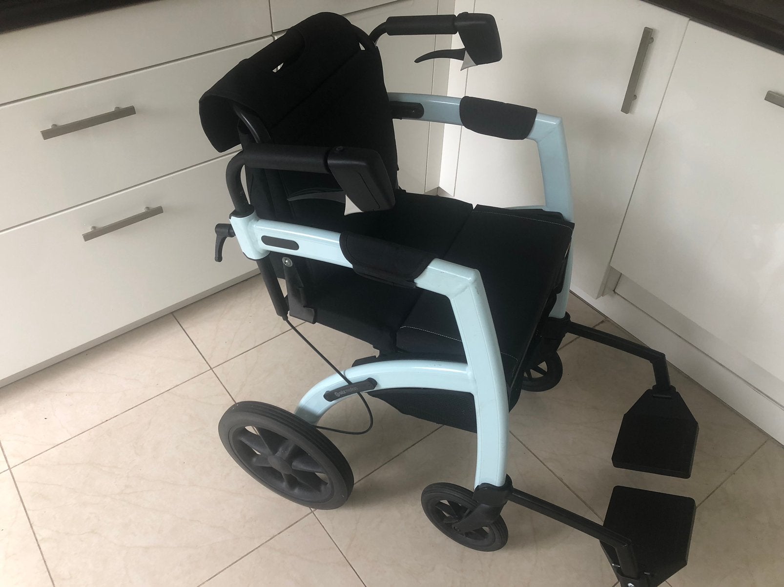 Rollz motion met rolstoel paket, Ophalen, Zo goed als nieuw, Duwrolstoel