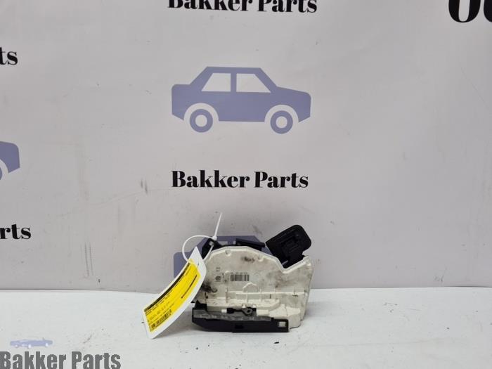 Deurslot Mechaniek 4Deurs links-achter van een Skoda Rapid, Gebruikt, -, -, Ophalen of Verzenden