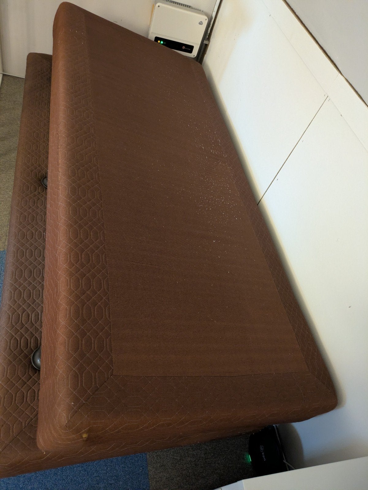 Gratis boxsprings 190x80cm, koppelbaar, Ophalen, Gebruikt, Eenpersoons, Bruin