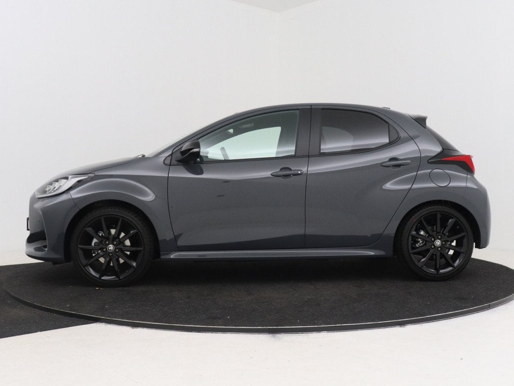 Toyota Yaris Hybrid 130 GR Sport *Vraag Naar De Levertijd*, Auto's, 12 maanden, Automatische klimaatregeling, Zwart, Leder en Stof