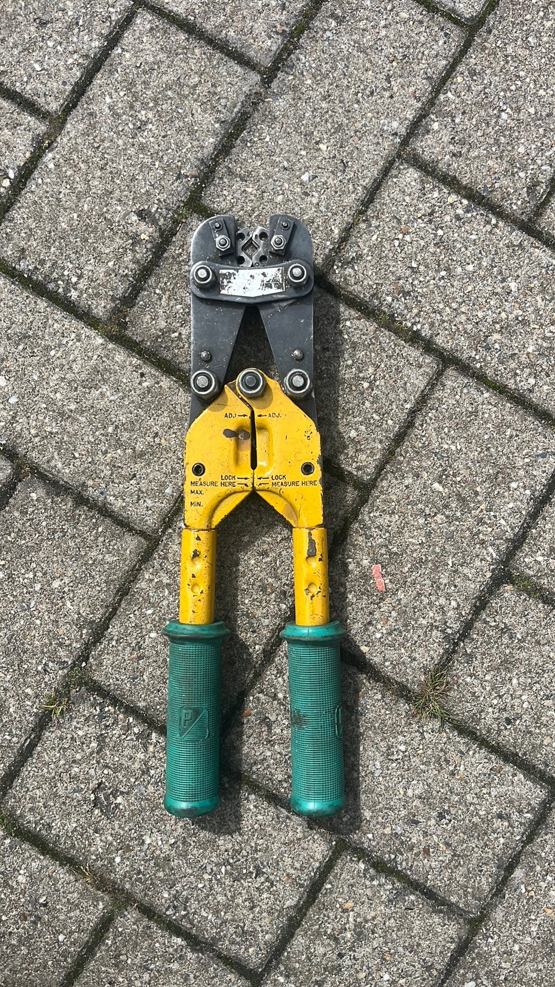 zware professionele handmatige kabelkrimptang / kabelpers, Doe-het-zelf en Verbouw, Gereedschap | Handgereedschap, Ophalen, Gebruikt