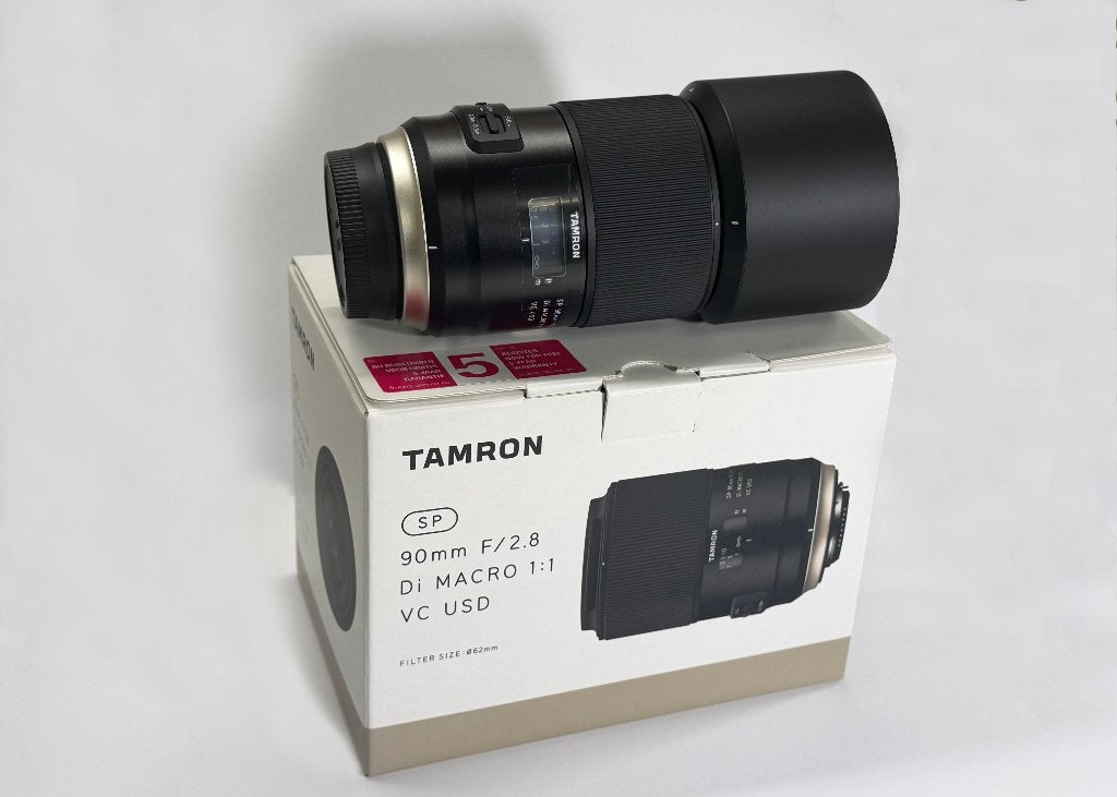 Nikon Canon Tamron SP 90mm 2.8 DI MACRO 1:1 USD NIEUW, Ophalen of Verzenden, Nieuw, Achtergrond