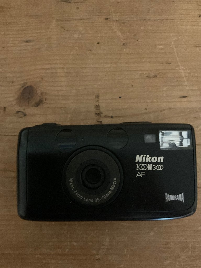 Camera Nikon zoom 300 AF panorama camera, Ingebouwde flitser, Overige typen, Ophalen of Verzenden, Zo goed als nieuw