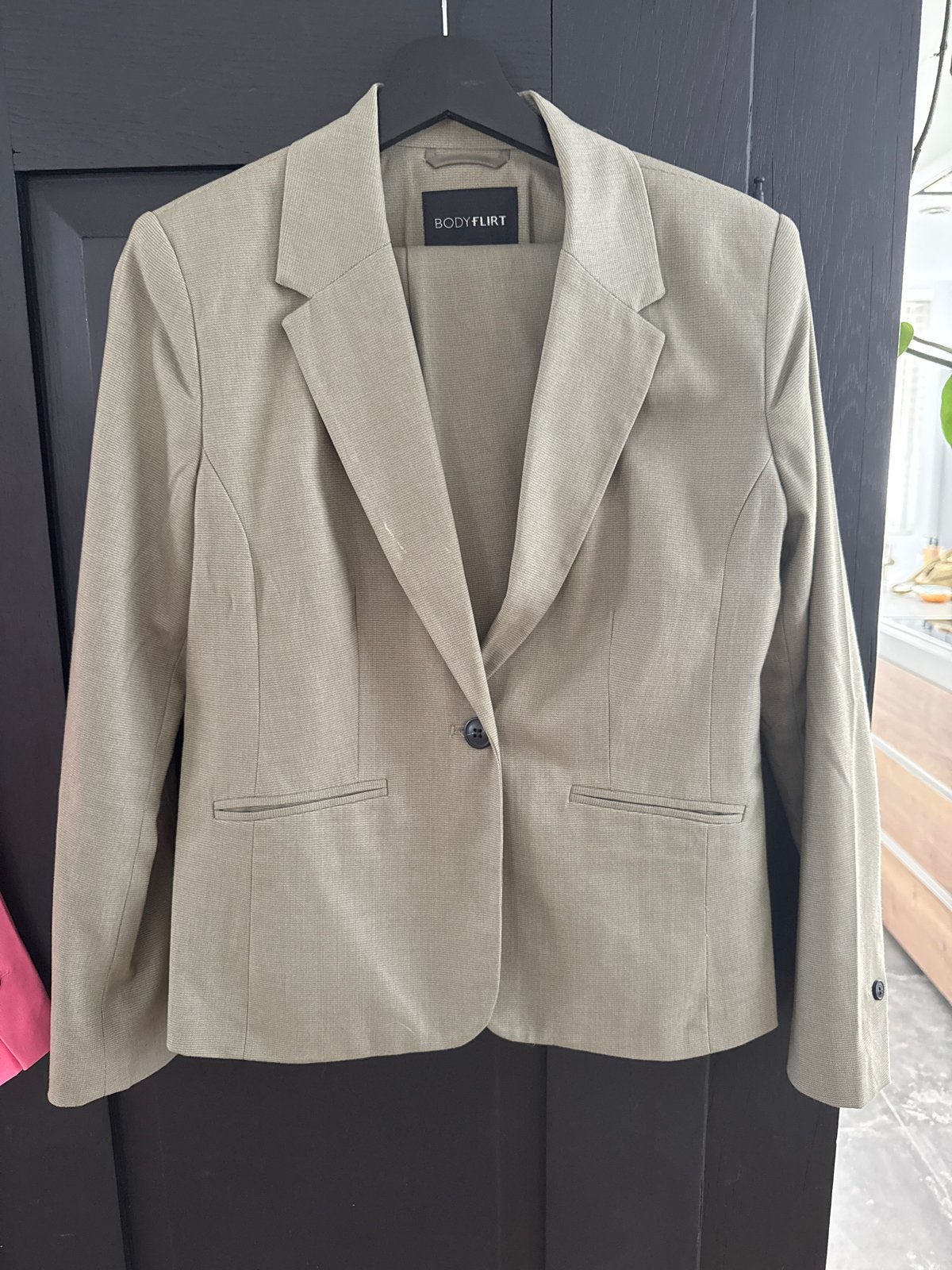 Damespak Bodyflirt - Stijlvol en Comfortabel, Kleding | Dames, Maat 38/40 (M), Kostuum of Pak, Ophalen of Verzenden, Zo goed als nieuw