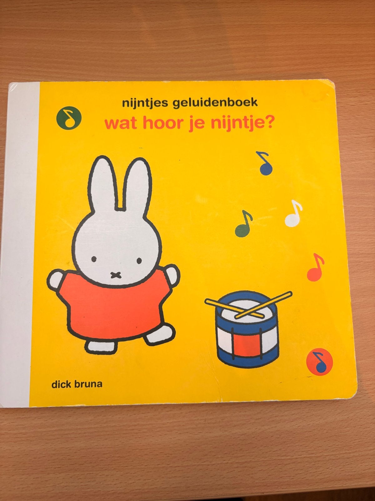 Nijntjes geluidenboek: Wat hoor je Nijntje?, Ophalen of Verzenden, Gelezen, Uitklap-, Voel- of Ontdekboek, 1 tot 2 jaar