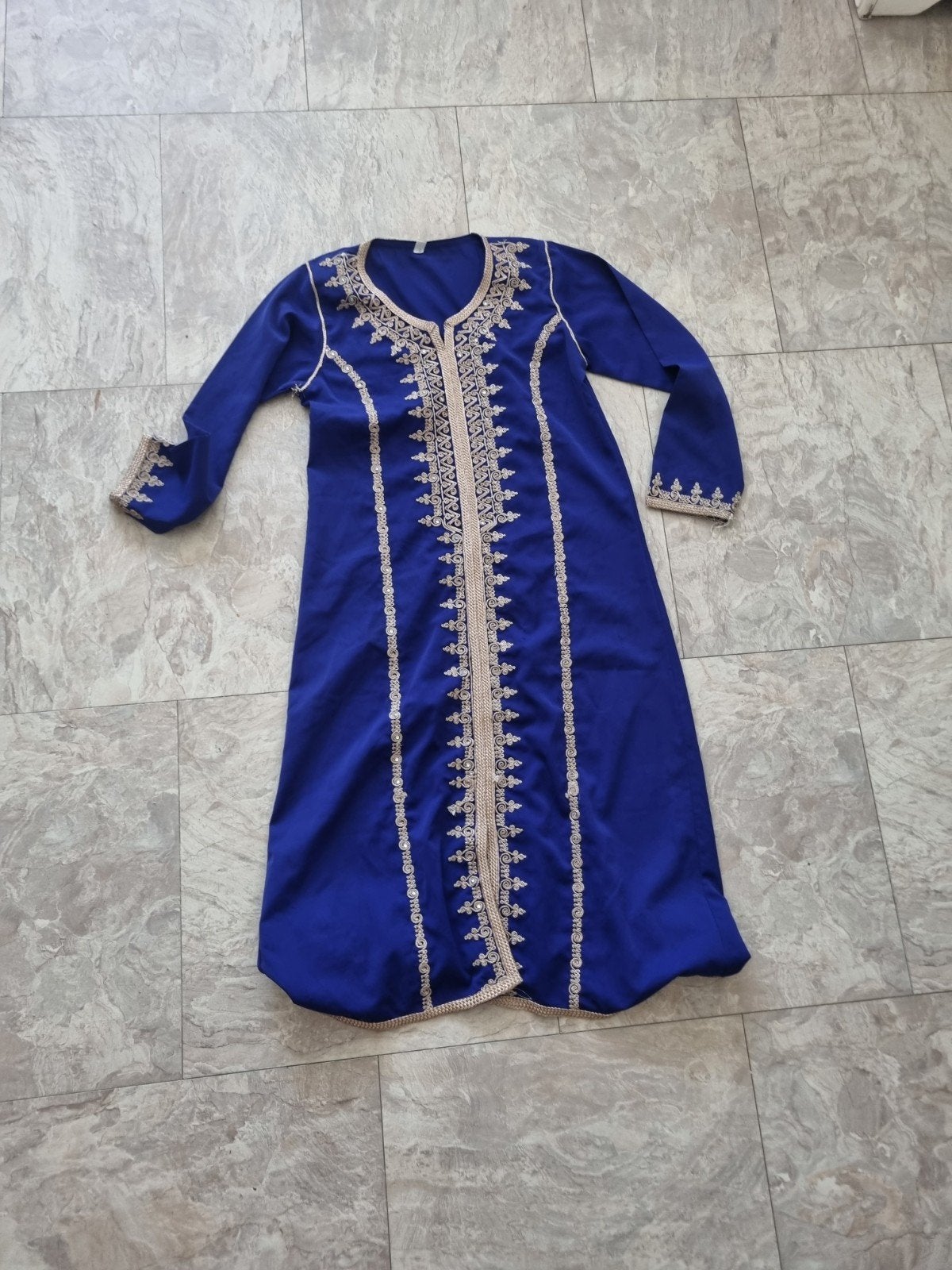 Prachtige blauwe Marokkaanse jurk met borduursels, Kinderen en Baby's, Ophalen of Verzenden, Zo goed als nieuw