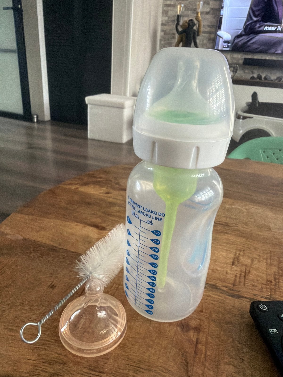 Dr. Brown's babyfles met borstel - Zo goed als nieuw, Kinderen en Baby's, Babyvoeding en Toebehoren, Dr. Brown's, Ophalen of Verzenden