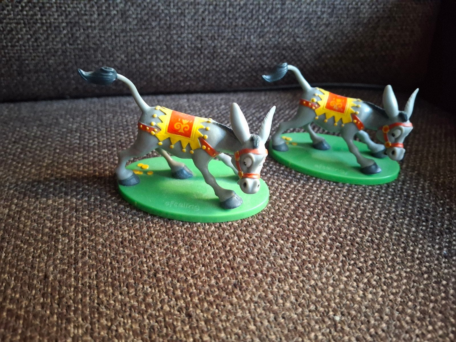 Efteling Ezeltje strekje plastic beeldje nieuw 2 stuks, Ophalen of Verzenden, Nieuw, Beeldje of Poppetje