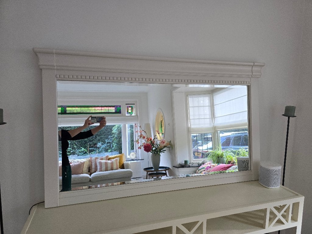 Grote spiegel met sierlijke lijst, Huis en Inrichting, Woonaccessoires | Spiegels, Ophalen, 125 cm of meer, Zo goed als nieuw