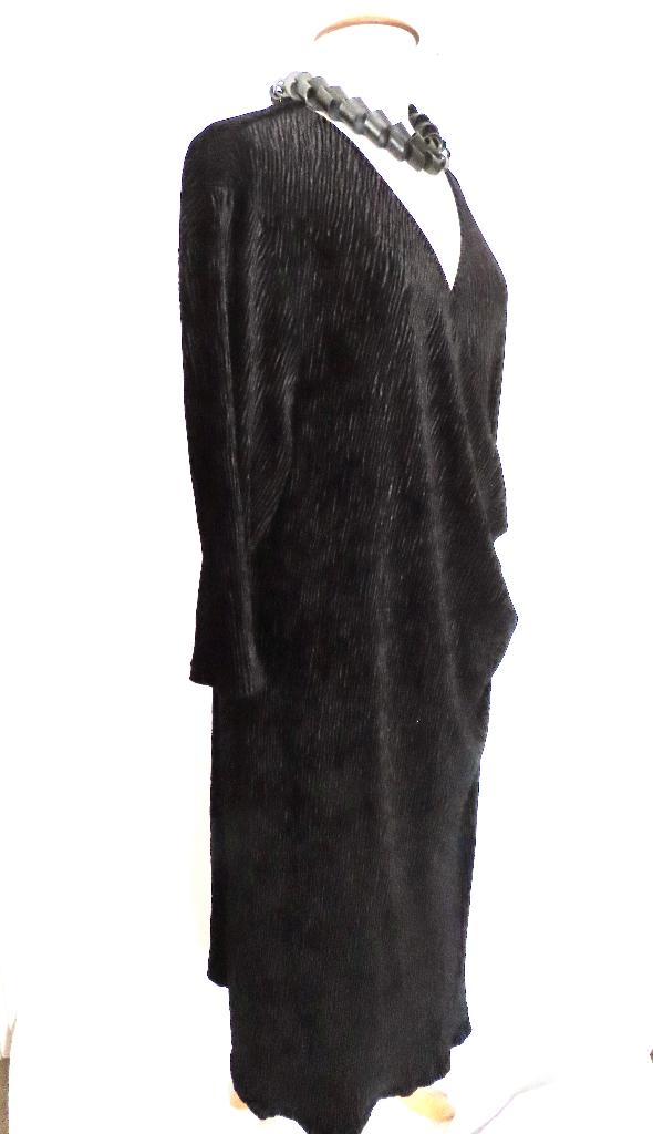 Fraaie afkledende jurk voor vele gelegenheden mt  48, Kleding | Dames, Jurken, Verzenden, Zwart, Maat 46/48 (XL) of groter, Onder de knie