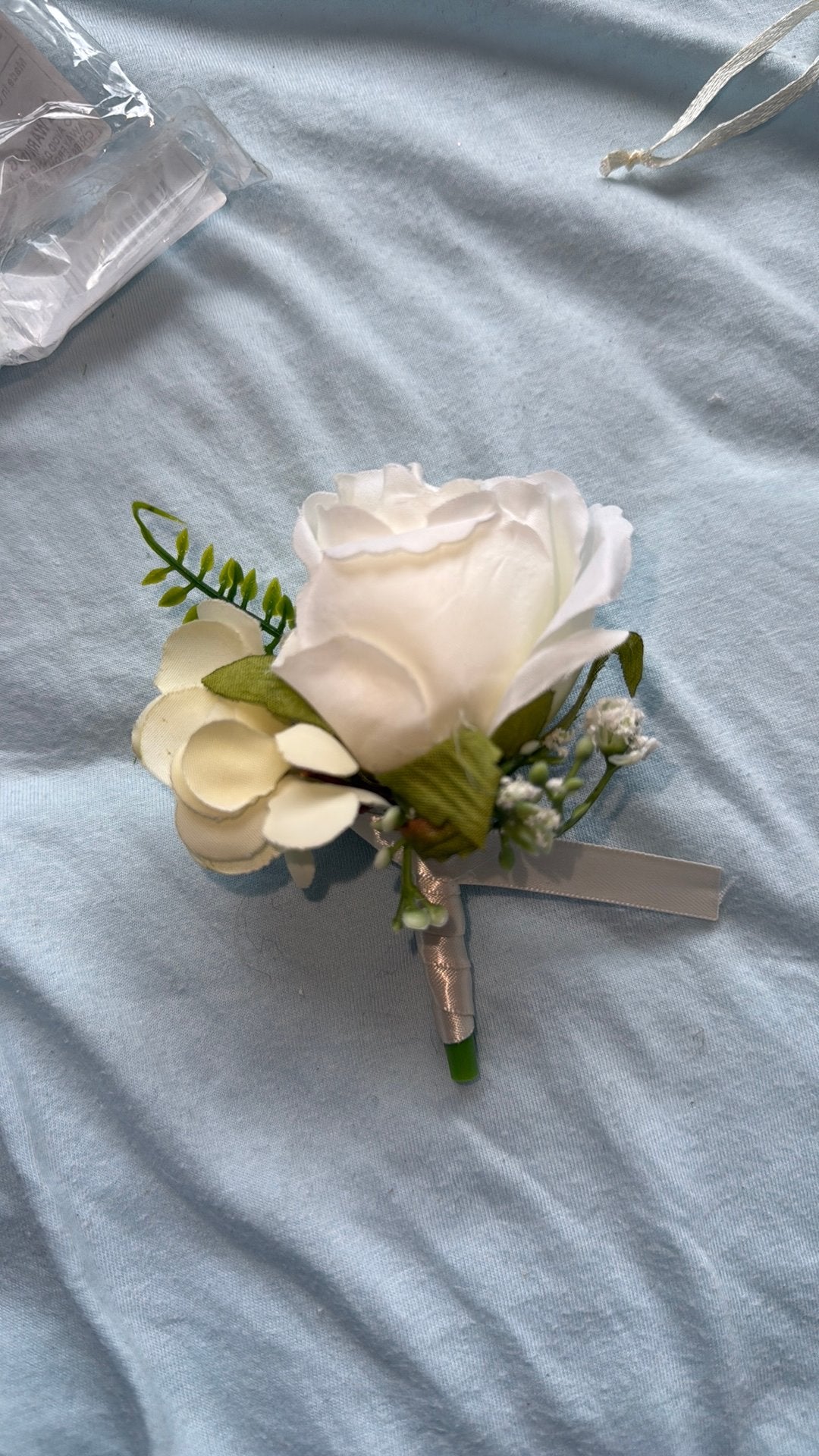 Luxe corsage, zit op een pinclip, Ophalen of Verzenden, Nieuw