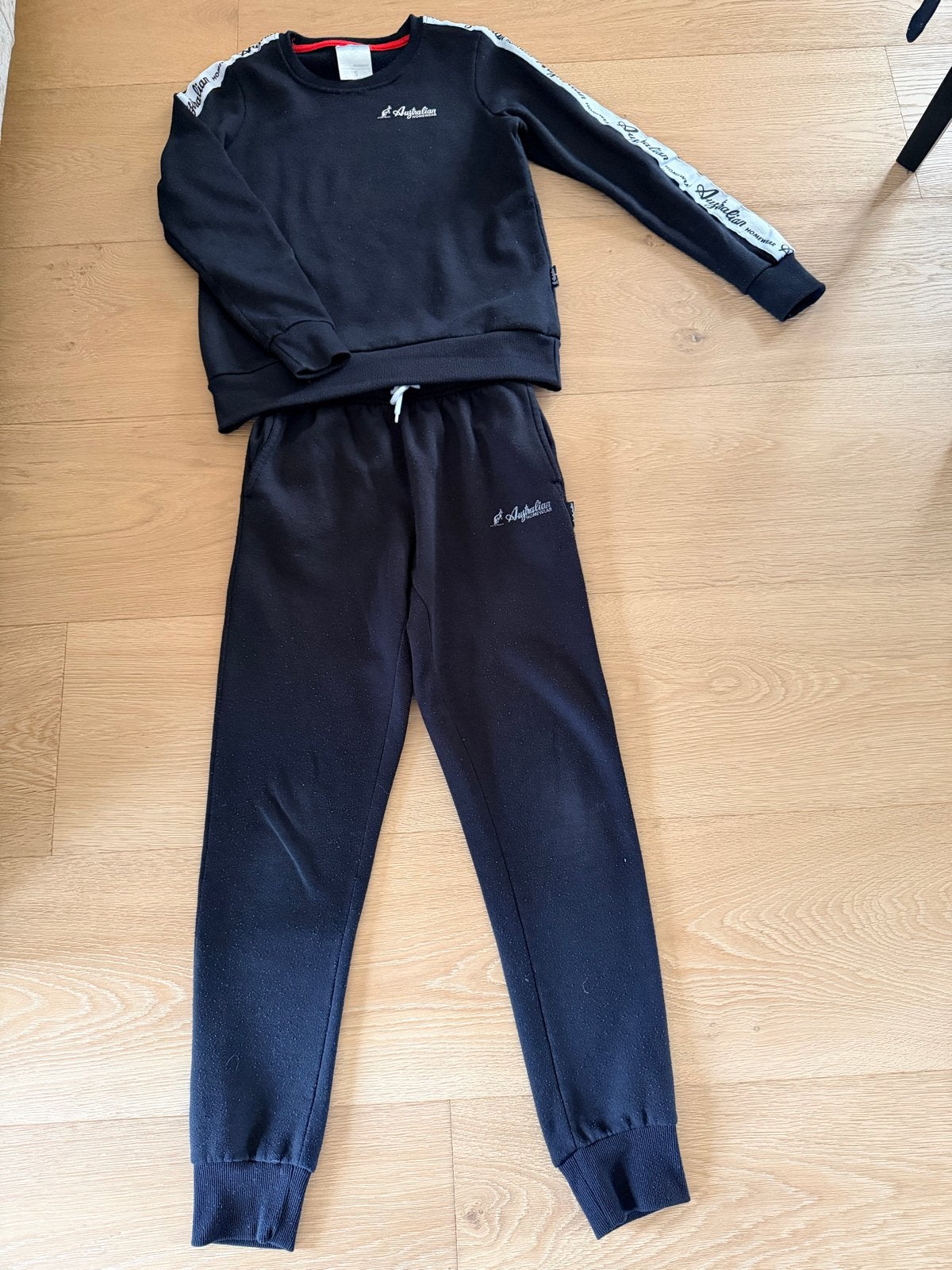 Australian Homewear Trainingspak Zwart Maat S, Kleding | Heren, Ophalen of Verzenden, Gedragen, Maat 46 (S) of kleiner